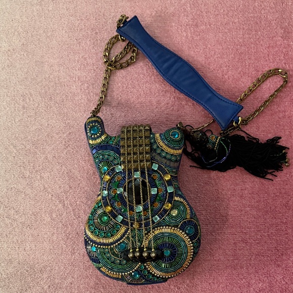 Mary Frances beaded guitar bag - Picture 2 of 3